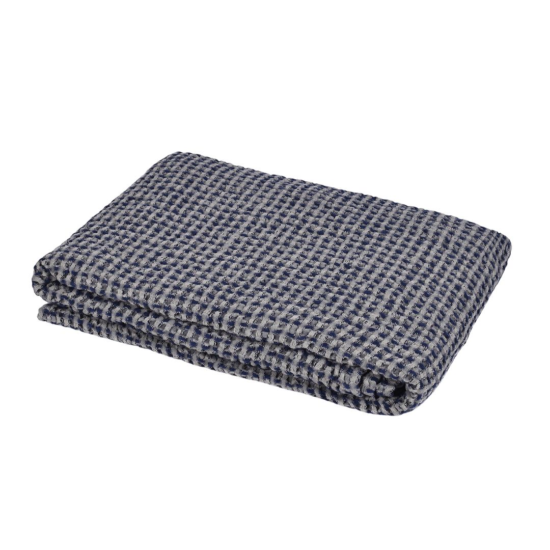 Waffle weave bath towel in dusty purple colour, 100x150 cm